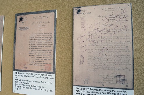 Bộ Lễ nghi Công tác (trái) và Bộ Tư pháp tấu về việc phạt quan lại, niên đại 3/3 năm Bảo Đại 20 (1945).